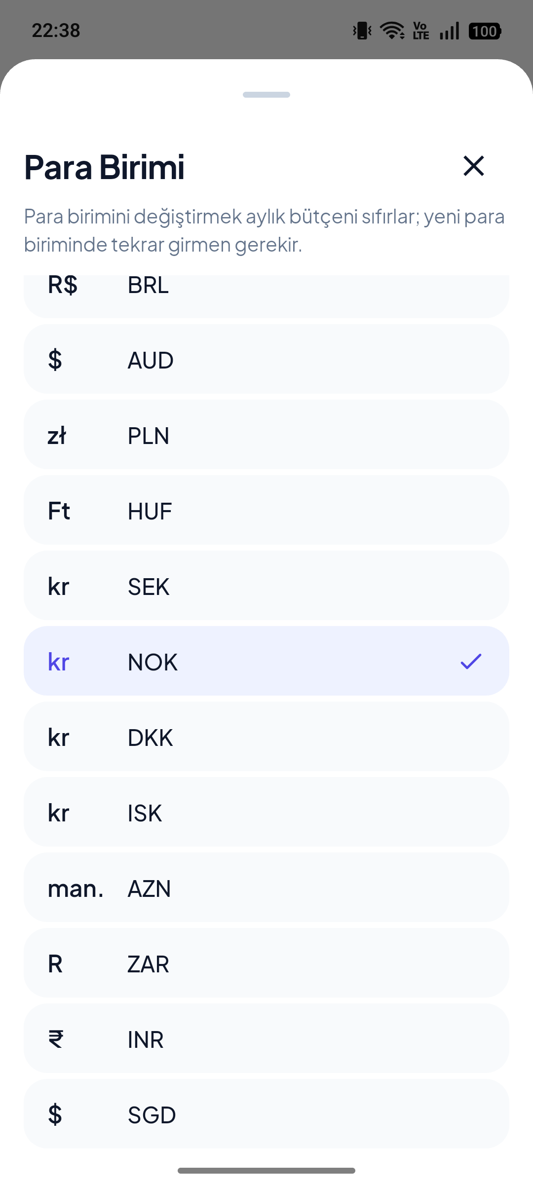 Følg abonnementer i din valuta